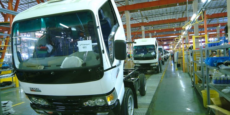 تولید ۱۸ هزار دستگاه خودرو سنگین و سواری در منطقه آزاد ارس/ تولید بنزین یورو ۵ در جلفا