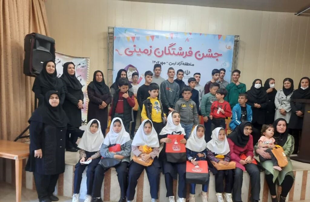 جشن روز جهانی کودک در هادیشهر برگزار شد