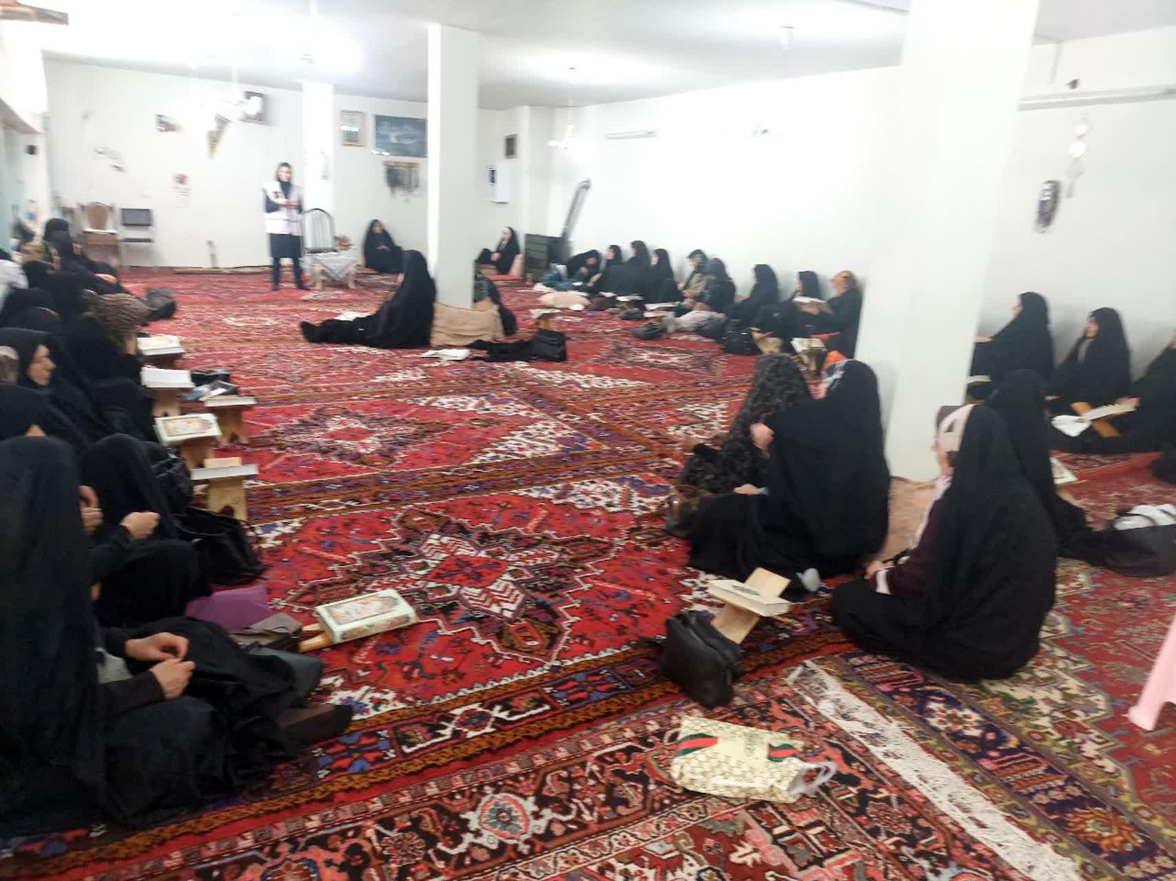 کارگاه افزایش سطح امید به زندگی در هادیشهر برگزار شد