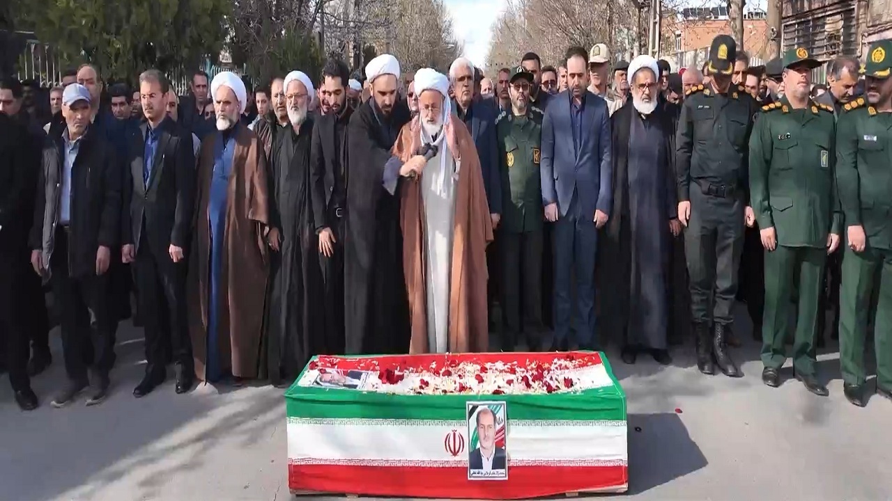 پیکر شهید جنگ رمضان در هادیشهر تشییع شد