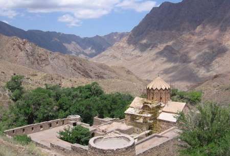 کلیسای سنت استپانوس صدرنشین آثار تاریخی پربازدید آذربایجان شرقی